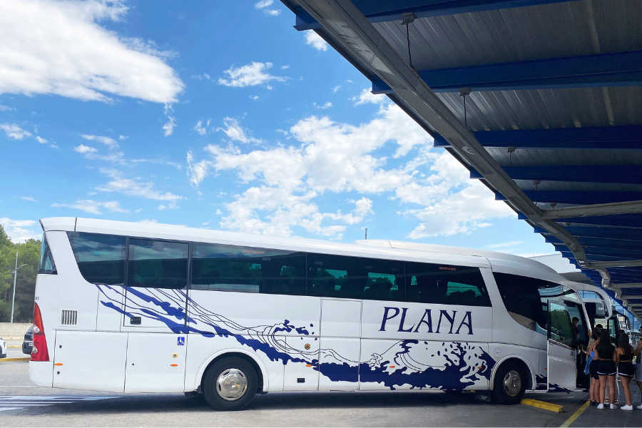 The bus from Camp de Tarragona station to Costa Dorada increases passengers by 62% compared to 2019