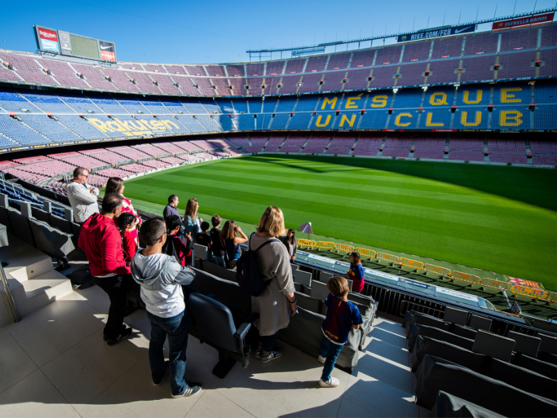 camp nou tour opening times